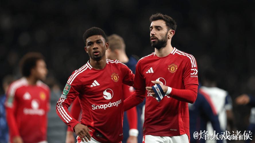 曼联vs伯恩茅斯：布鲁诺-费尔南德斯、芒特首发，尤斯廷-克鲁伊维特、塞门约